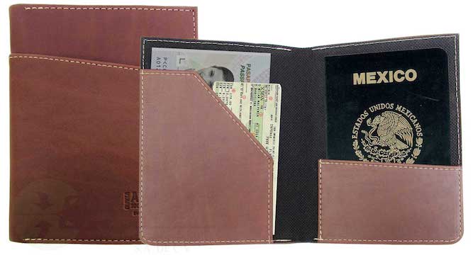 PORTA PASAPORTE CON TARJETEROS MATERIAL PIEL SINTETICA ITALIANA